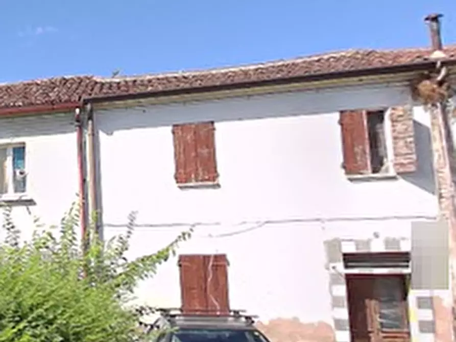 Immagine 15 di Porzione di casa in vendita  in Via Randaccio a Roncoferraro
