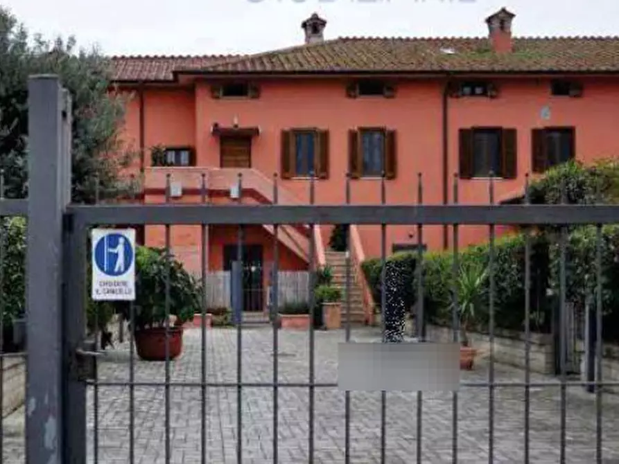 Immagine 1 di Porzione di casa in vendita  in Via Cristoforo Sabbadino a Roma