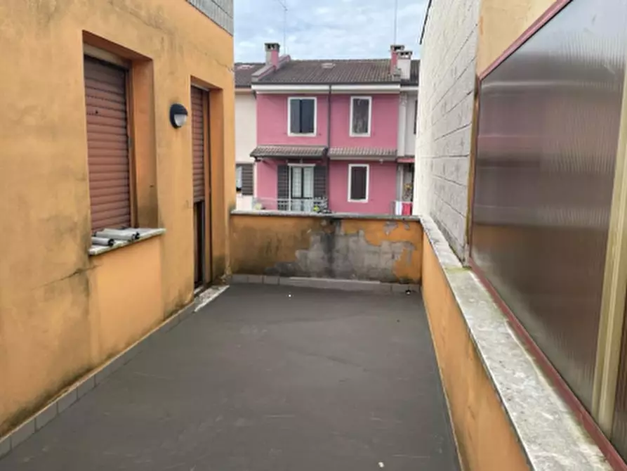 Immagine 5 di Villetta a schiera in vendita  in Via Enrico Berlinguer a Pegognaga