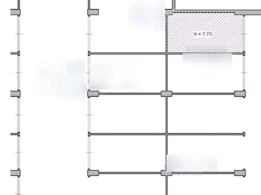 Immagine 11 di Garage in vendita  in Via Feronia a Roma