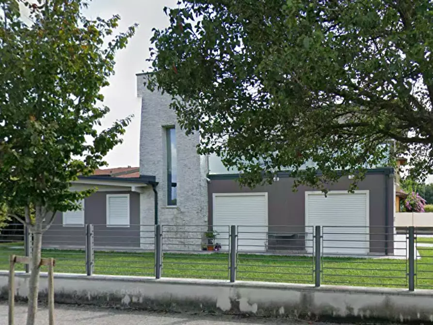 Immagine 6 di Villa in vendita  in Via Sesia a Volta Mantovana