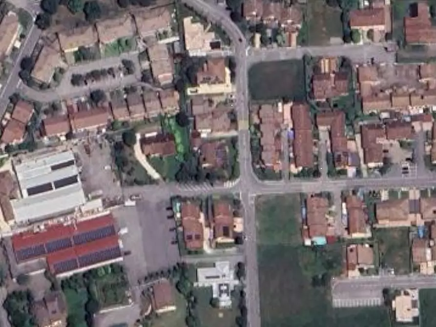 Immagine 9 di Posto auto in vendita  in Via Marie Curie a Casalmoro