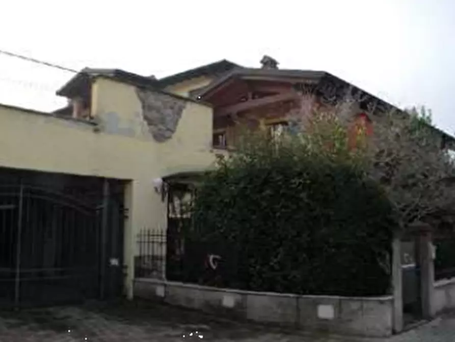 Immagine 10 di Appartamento in vendita  in Via Giuseppe Pacchioni a Marmirolo