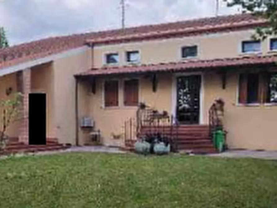 Immagine 1 di Casa indipendente in vendita  in Località Ca' Mignola Bassa a Lendinara