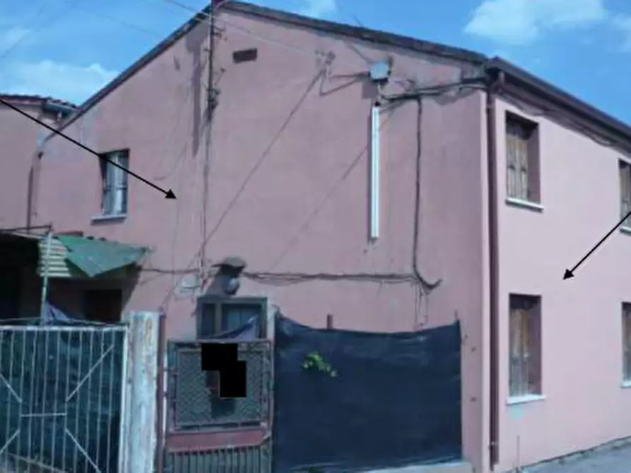 Immagine 1 di Porzione di casa in vendita  in Via Marchefave a Lendinara