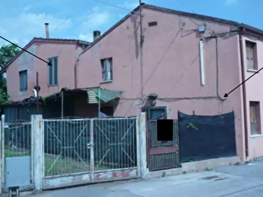 Immagine 2 di Porzione di casa in vendita  in Via Marchefave a Lendinara