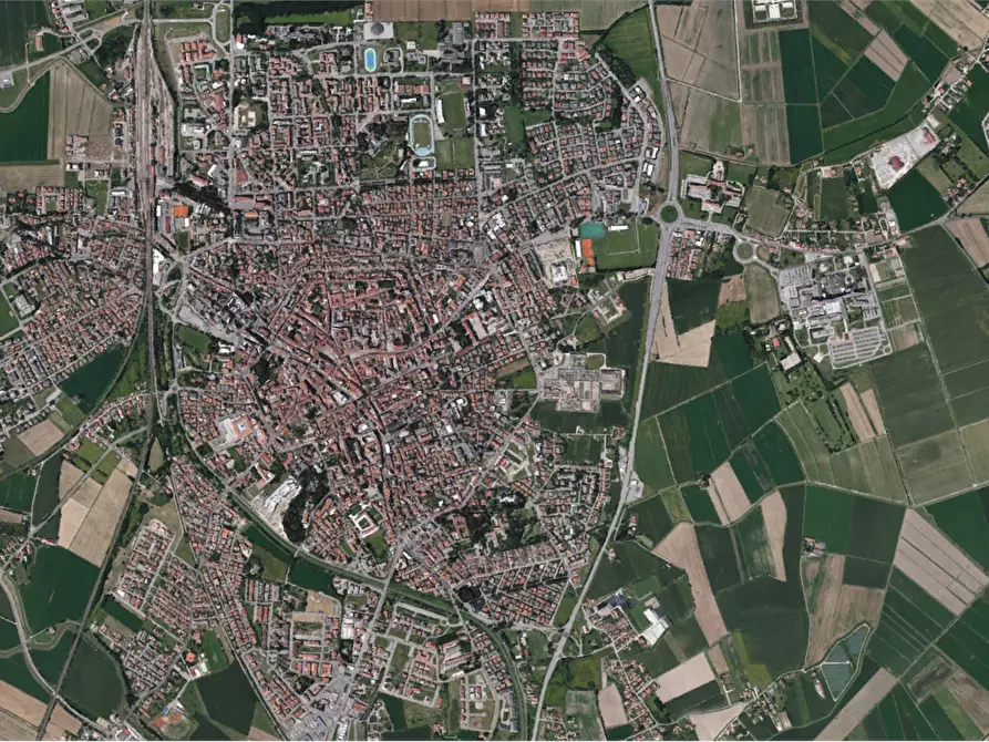 Immagine 18 di Appartamento in vendita  in Via Luigi Boscolo a Rovigo