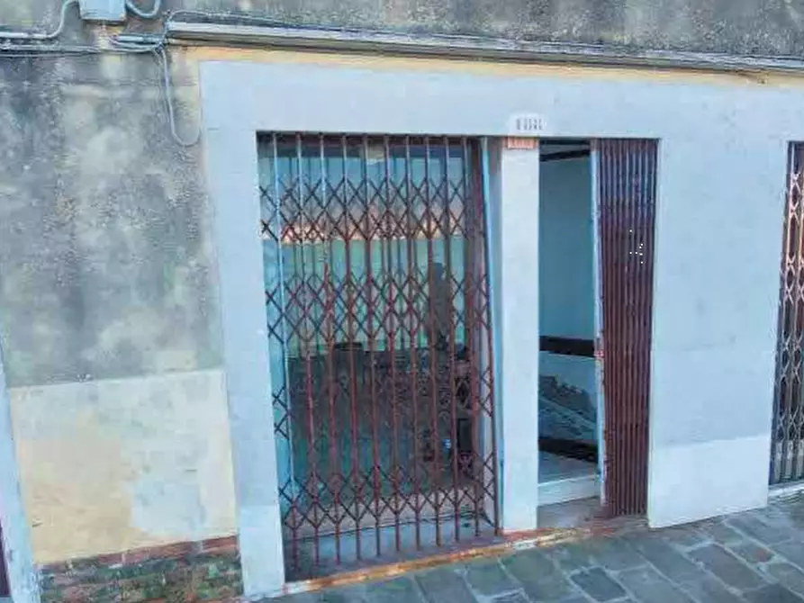 Immagine 2 di Negozio in vendita  in Isola Giudecca a Venezia