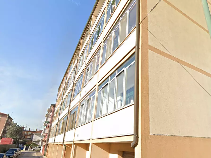 Immagine 5 di Appartamento in vendita  in Via Lissa a Venezia