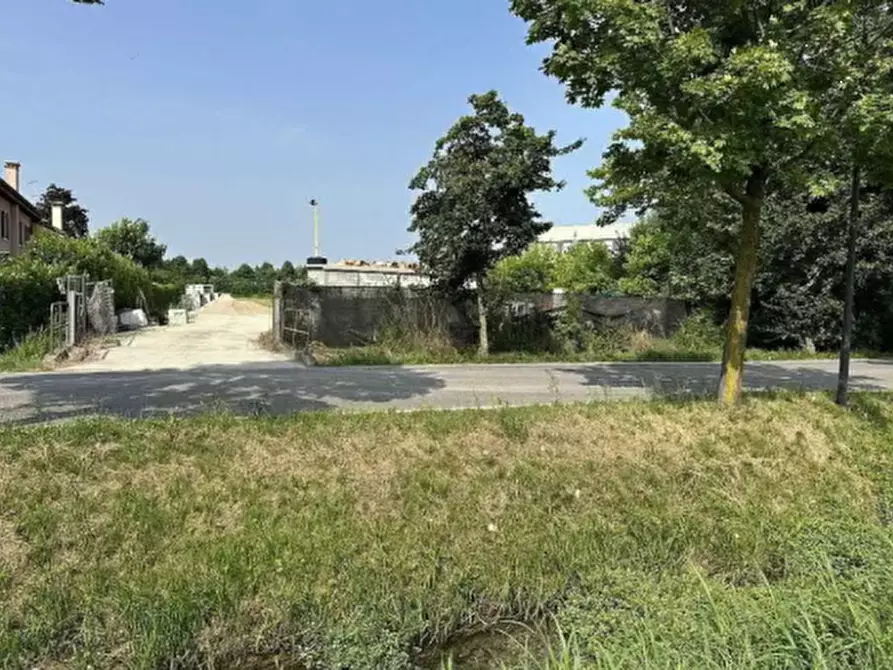 Immagine 2 di Terreno edificabile in vendita  in Strada delle Zecchette a Treviso