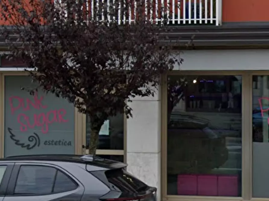 Immagine 7 di Negozio in vendita  in Viale Dolomiti a Ponte Nelle Alpi