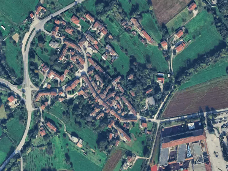 Immagine 17 di Appartamento in vendita  in Via delle Cave a Aviano