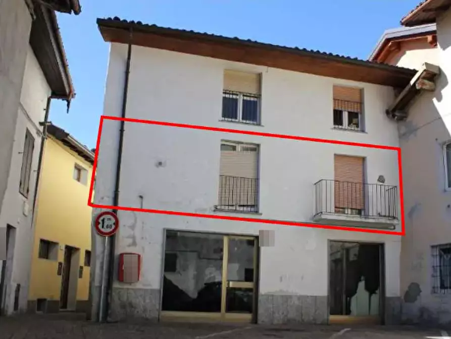 Immagine 3 di Appartamento in vendita  in Via Carlo Porta  a Ballabio