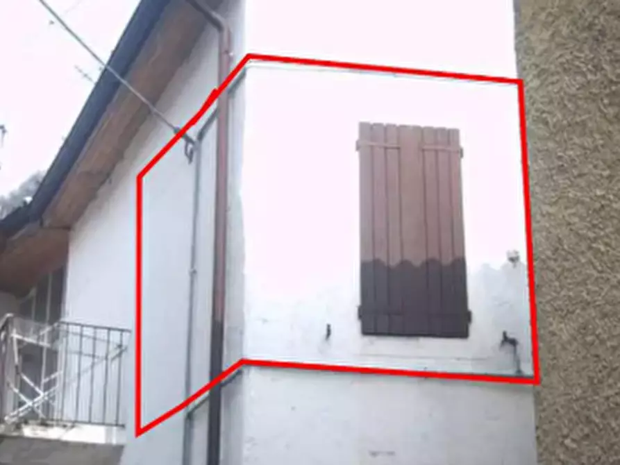 Immagine 5 di Appartamento in vendita  in Via Carlo Porta  a Ballabio