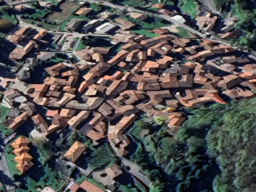 Immagine 13 di Appartamento in vendita  in Via Carlo Porta  a Ballabio