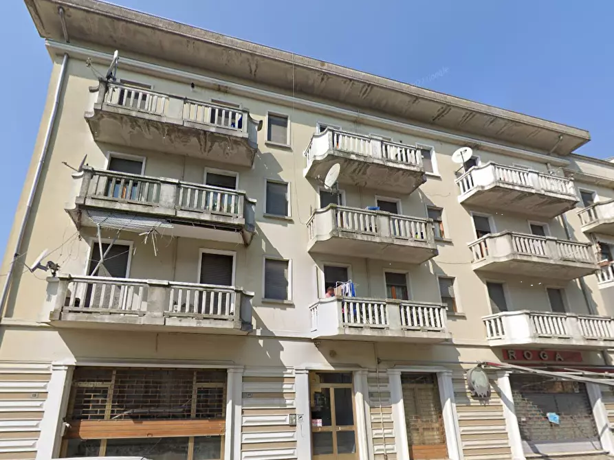 Immagine 10 di Appartamento in vendita  in Via indipendenza a Viadana