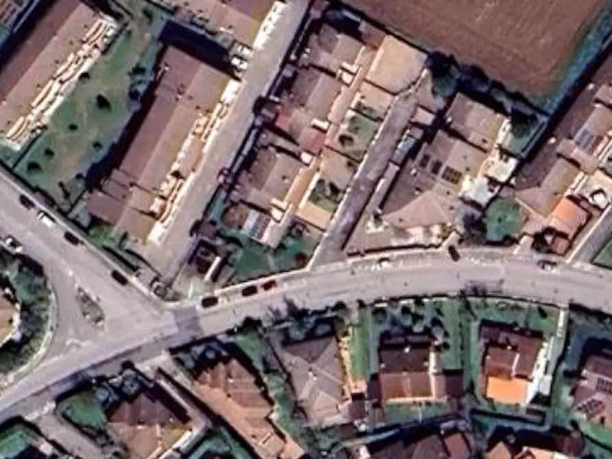 Immagine 14 di Villa in vendita  in Via Amedeo Modigliani a Curtatone