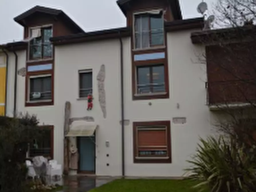 Immagine 2 di Porzione di casa in vendita  in Strada Paiazzo a Castel Goffredo