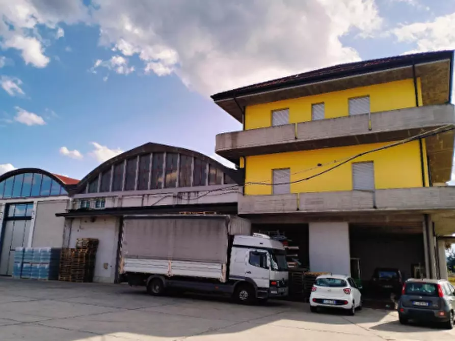 Immagine 3 di Appartamento in vendita  in Via Confine a Vignola