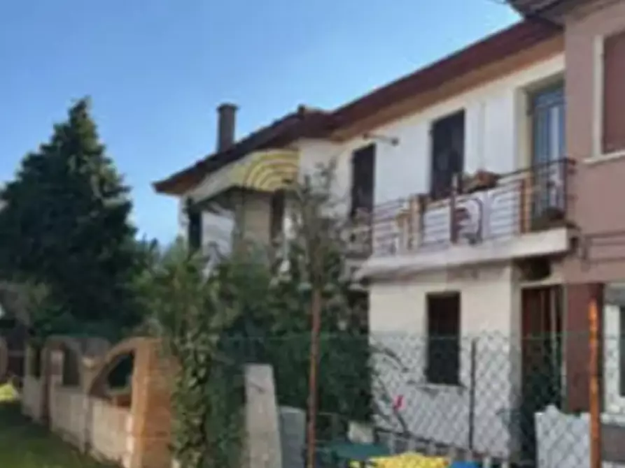 Immagine 1 di Appartamento in vendita  in Via Bastie a Mira