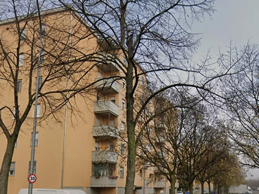 Immagine 10 di Appartamento in vendita  in Via Montecarlo a Carpi