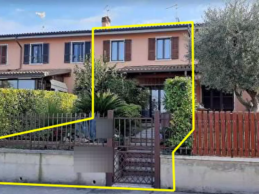 Immagine 1 di Villetta a schiera in vendita  in Via Risorgimento a Lazise