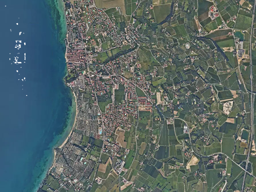 Immagine 18 di Villetta a schiera in vendita  in Via Risorgimento a Lazise