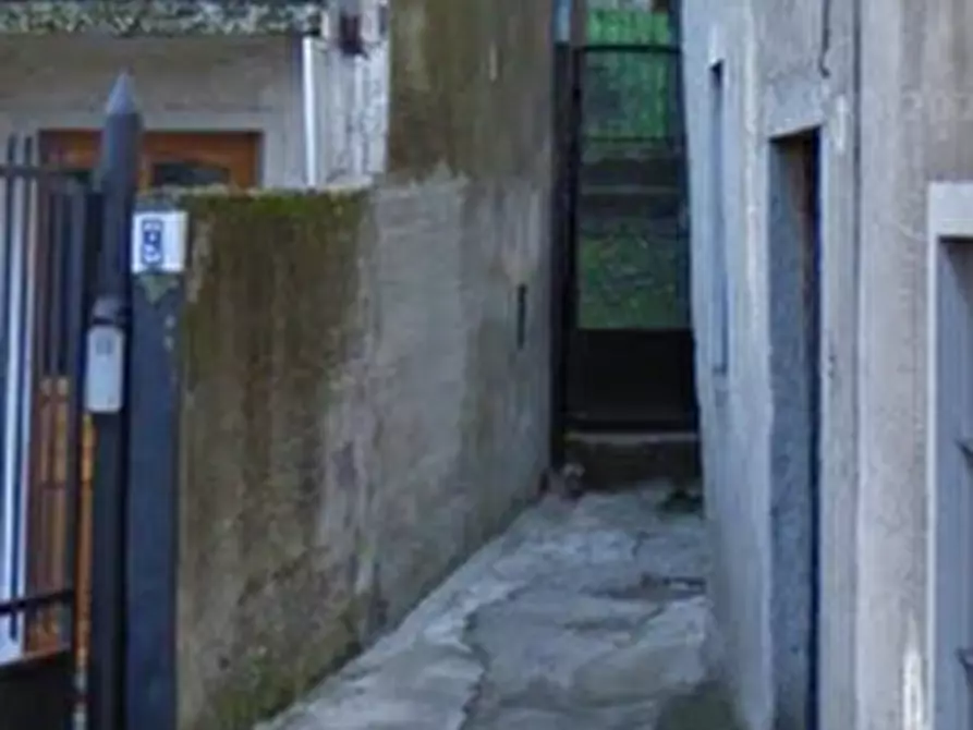 Immagine 5 di Appartamento in vendita  in Via Sarino a Carenno