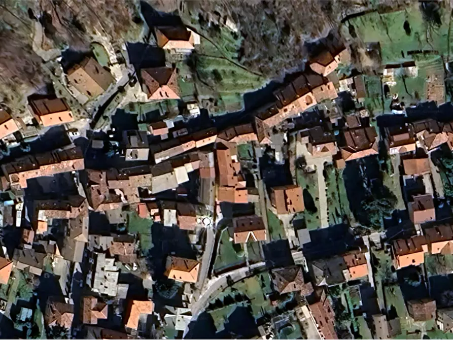 Immagine 7 di Appartamento in vendita  in Via Sarino a Carenno