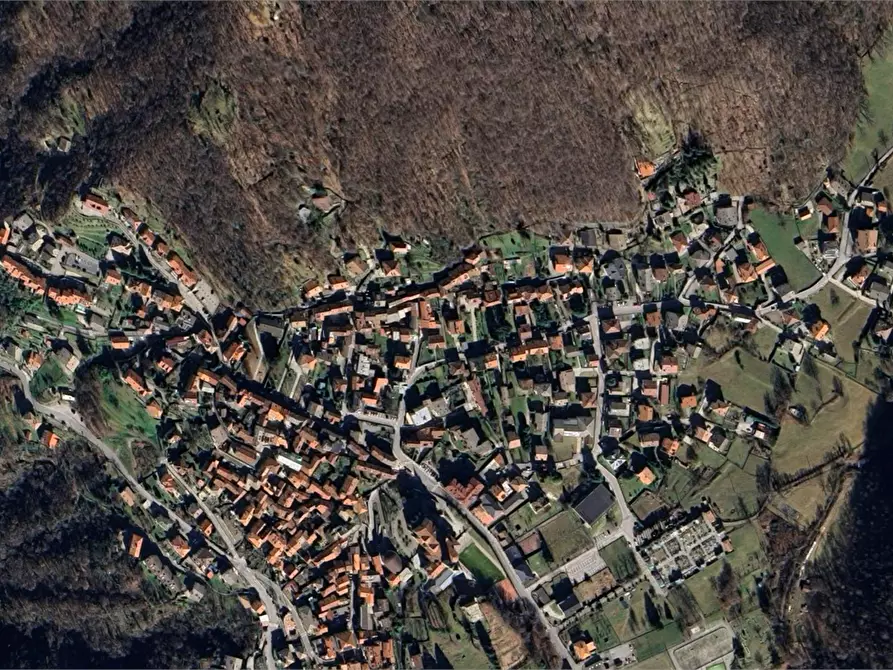 Immagine 8 di Appartamento in vendita  in Via Sarino a Carenno