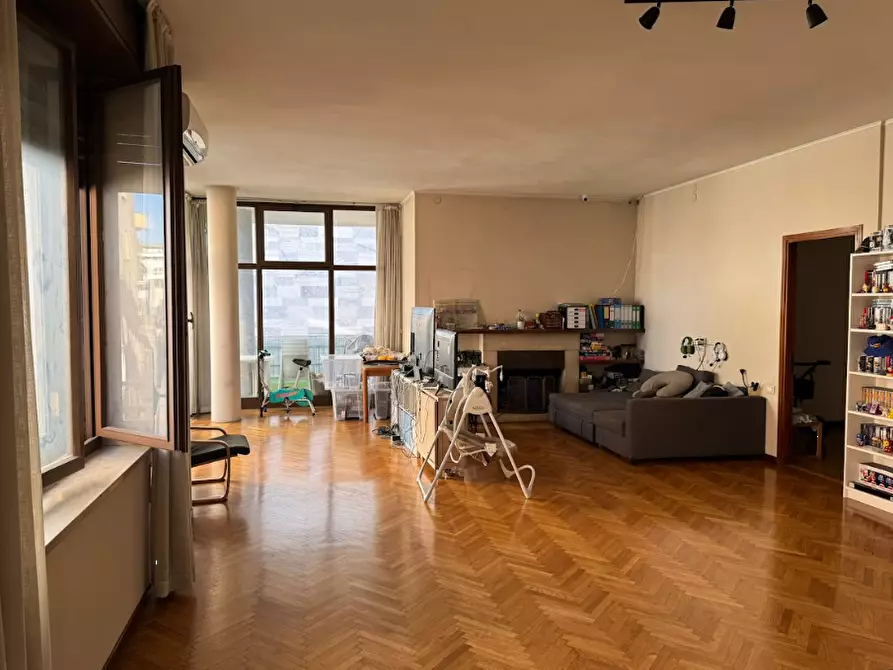 Immagine 13 di Appartamento in vendita  in Viale Milano 36 a Vicenza