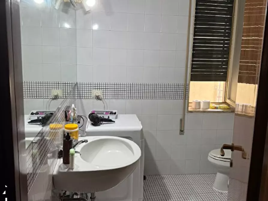 Immagine 19 di Appartamento in vendita  in Viale Milano 36 a Vicenza