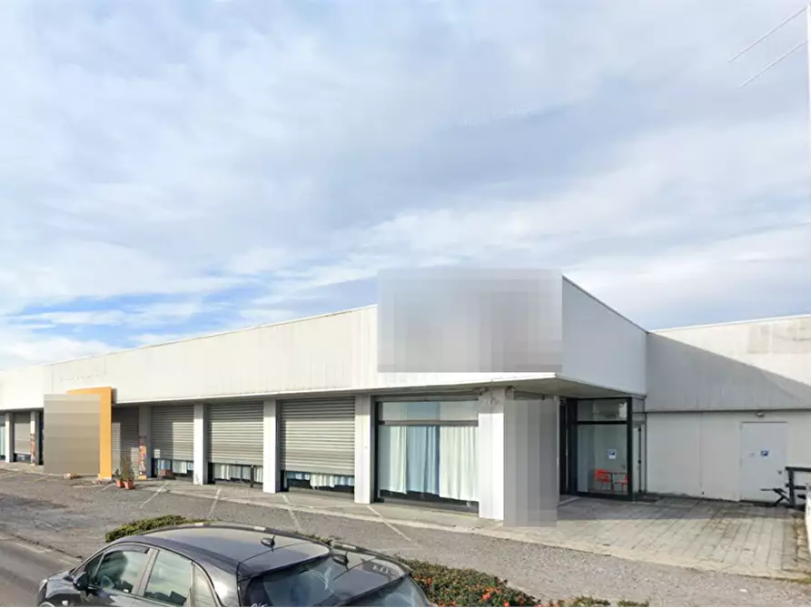 Immagine 1 di Capannone industriale in vendita  in Via Milano a Robbiate