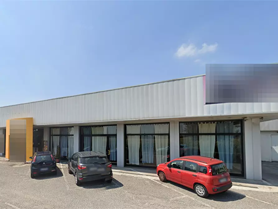 Immagine 2 di Capannone industriale in vendita  in Via Milano a Robbiate