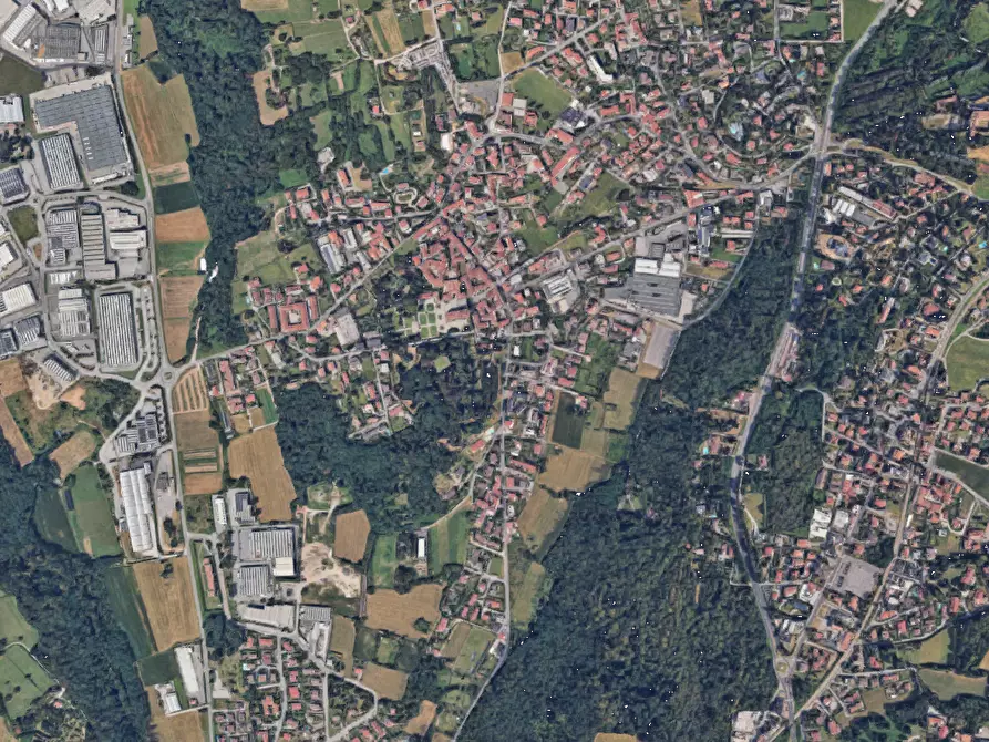 Immagine 4 di Appartamento in vendita  in Piazza Vittorio Emanuele II a Inverigo