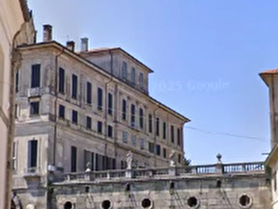 Immagine 8 di Appartamento in vendita  in Piazza Vittorio Emanuele II a Inverigo