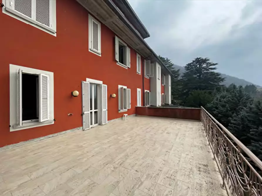 Immagine 9 di Hotel in vendita  in Via Lunate a Canzo