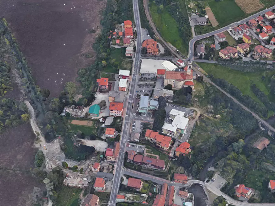 Immagine 18 di Negozio in vendita  in Via Andrea Appiani a Merone