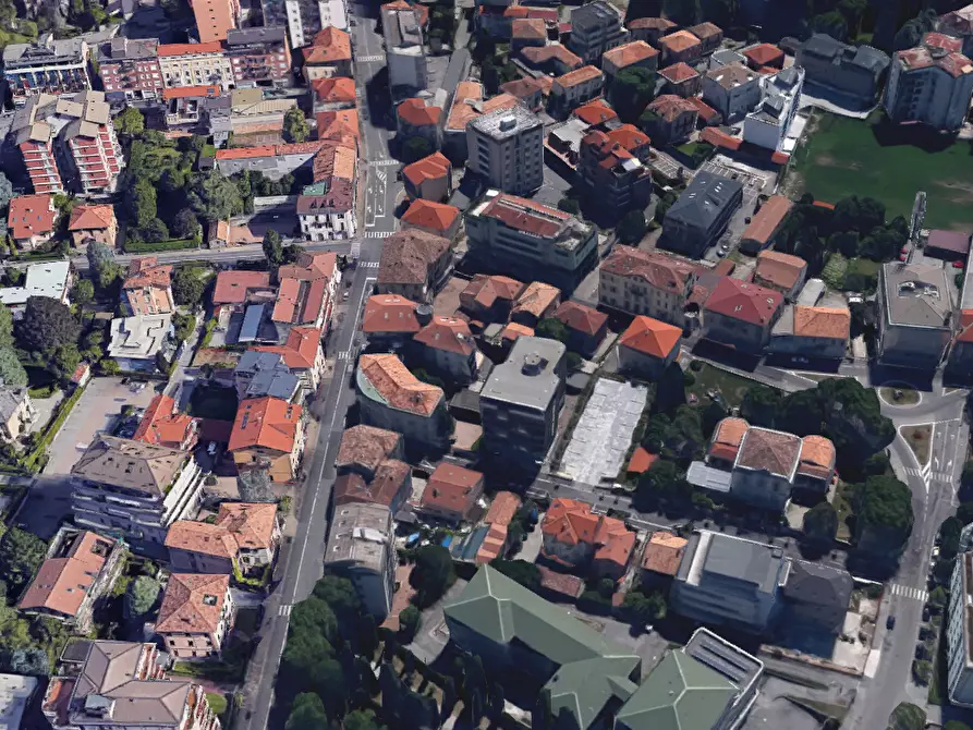 Immagine 13 di Appartamento in vendita  in Corso XXV Aprile a Erba