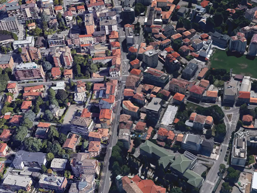 Immagine 14 di Appartamento in vendita  in Corso XXV Aprile a Erba