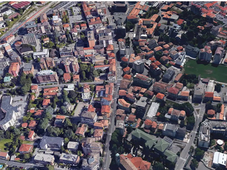 Immagine 15 di Appartamento in vendita  in Corso XXV Aprile a Erba