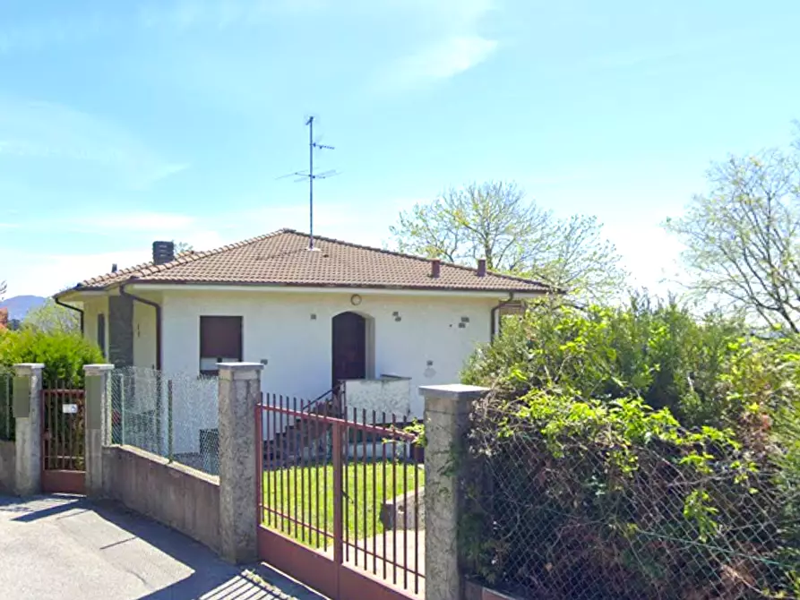 Immagine 2 di Villa in vendita  in Via Villette a Proserpio