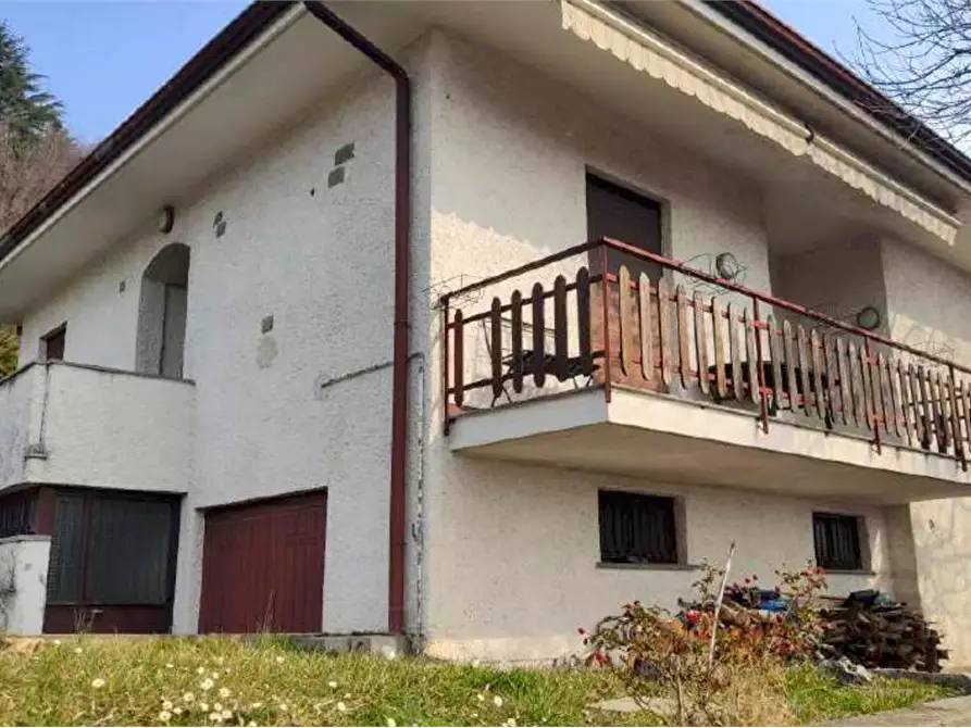 Immagine 9 di Villa in vendita  in Via Villette a Proserpio