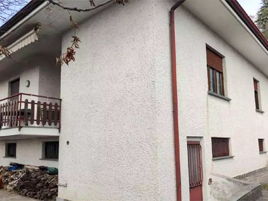 Immagine 10 di Villa in vendita  in Via Villette a Proserpio