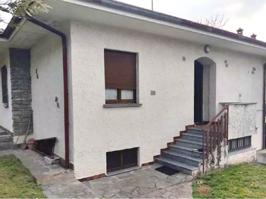 Immagine 12 di Villa in vendita  in Via Villette a Proserpio