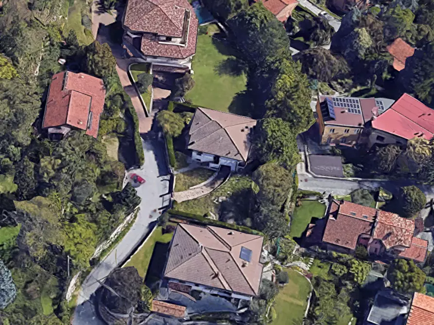 Immagine 21 di Villa in vendita  in Via Villette a Proserpio