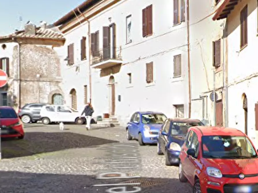 Immagine 5 di Appartamento in vendita  in Via dei Monti a Colonna