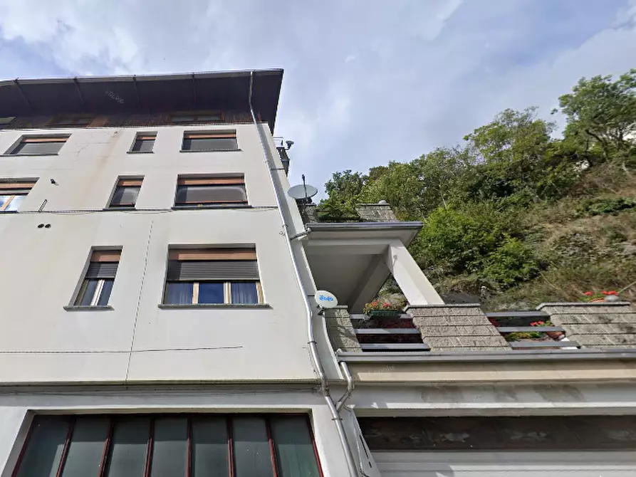 Immagine 10 di Appartamento in vendita  in  Via Roma a Premana