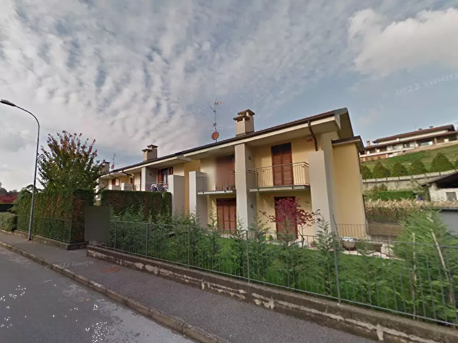 Immagine 10 di Appartamento in vendita  in Via Campolasco a Bulciago