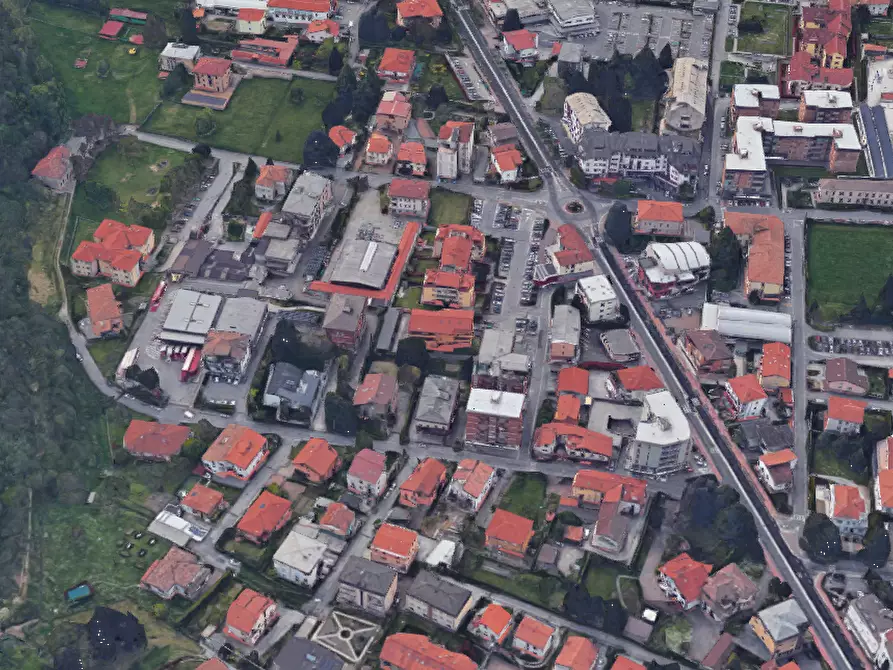 Immagine 7 di Magazzino in vendita  in Via C. A. dalla Chiesa a Oggiono